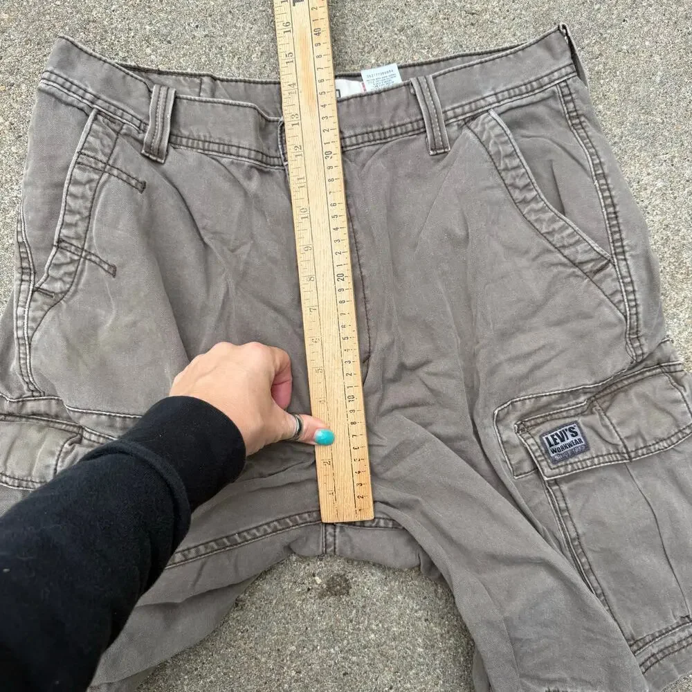 Y2K Levi's Workwear Loose Fit Cargo Shorts Olive Brown 100% Cotton Men's Size 36